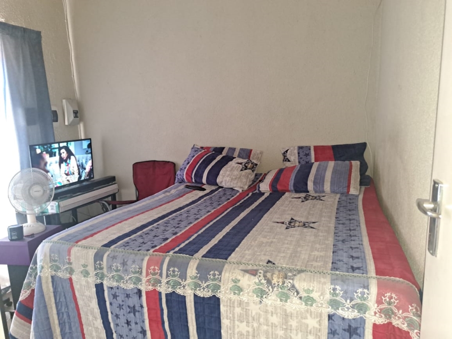 1 Bedroom Property for Sale in Rustenburg Central North West